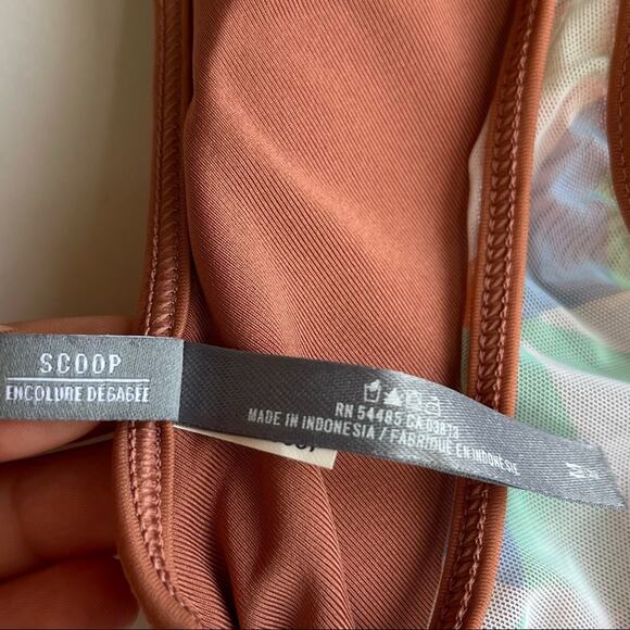 AERIE Scoop Cut Out Bikini Top - Picture 4 of 4